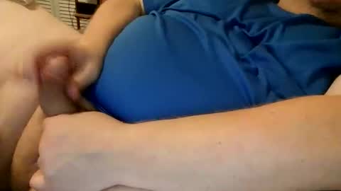 Snapshot of thetrouble chatting on October 25, 2025, 1:18 pm thetrouble online show from October 25, 2025, 1:18 pm