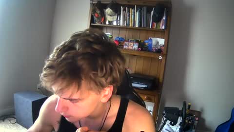 Snapshot of thevincegray chatting on June 13, 2026, 11:02 pm Vince online show from June 13, 2026, 11:02 pm