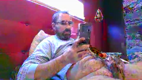 Snapshot of theviper1990 chatting on March 29, 2026, 2:11 am Carlos1990 online show from March 29, 2026, 2:11 am