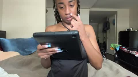Sapphire the Vixen online show from April 26, 2026, 4:37 pm