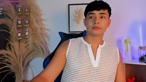 Snapshot of thiago_connor21 chatting on June 3, 2026, 9:09 pm Thiago online show from June 3, 2026, 9:09 pm