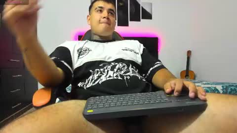 Thiago online show from June 12, 2026, 2:21 am