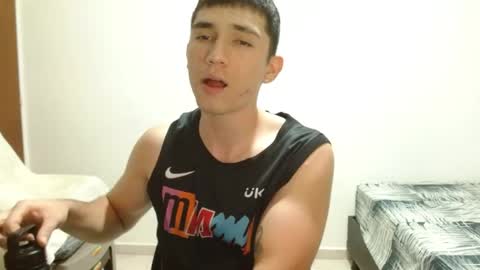 Snapshot of thiago_deseo69 chatting on June 4, 2026, 1:33 am thiago_deseo69 online show from June 4, 2026, 1:33 am
