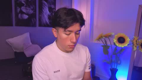 thiago_kent online show from March 12, 2026, 12:11 pm