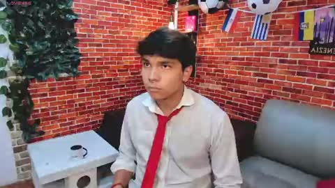 thiago online show from July 6, 2026, 1:19 pm