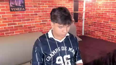 thiago online show from July 28, 2026, 1:32 pm