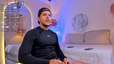 Snapshot of thiago_mercer chatting on October 28, 2025, 10:08 am Thiago online show from October 28, 2025, 10:08 am