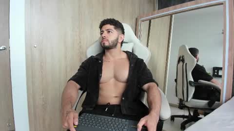 THIAGO online show from July 20, 2026, 10:23 pm