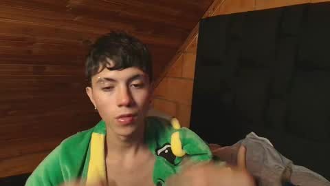 thiago_n_sam online show from October 21, 2025, 7:20 am