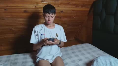 thiago_n_sam online show from November 13, 2025, 11:03 pm