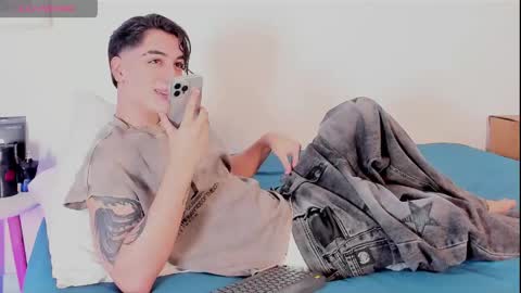 Thiago Winteer online show from May 3, 2026, 12:27 am