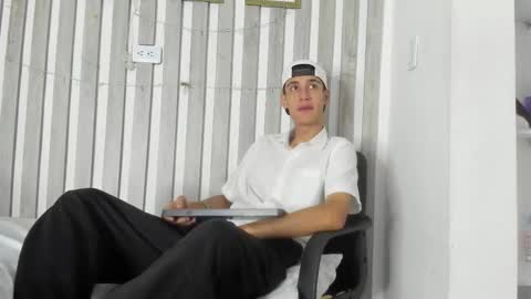 Thiago online show from March 11, 2026, 11:27 am