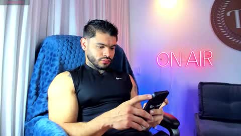 Snapshot of thiagoferrari1 chatting on November 15, 2025, 2:53 am thiago online show from November 15, 2025, 2:53 am