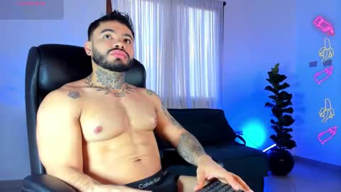 Snapshot of thiagoferrari1 chatting on November 25, 2025, 10:43 pm thiago online show from November 25, 2025, 10:43 pm