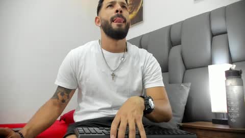 Thia Gomez online show from March 16, 2026, 7:18 pm