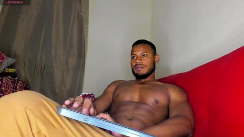 Snapshot of thiagosantos_ chatting on October 27, 2025, 11:52 pm Thiago Instagram online show from October 27, 2025, 11:52 pm