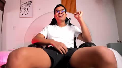 Snapshot of thiagovega_ chatting on July 20, 2026, 4:38 am thiagovega_ online show from July 20, 2026, 4:38 am