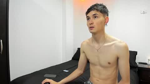 Snapshot of thiagowells_ chatting on January 14, 2025, 4:50 pm Thiago Wells online show from January 14, 2025, 4:50 pm