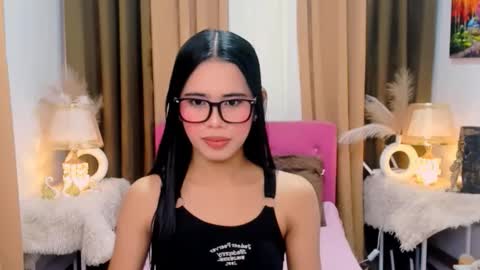 thianna_soft online show from November 17, 2025, 4:18 am