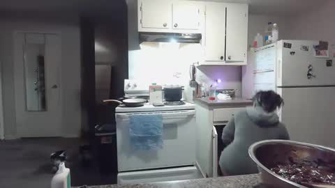 Snapshot of thiccxe chatting on January 4, 2025, 7:34 am GinWitDaJuice online show from January 4, 2025, 7:34 am