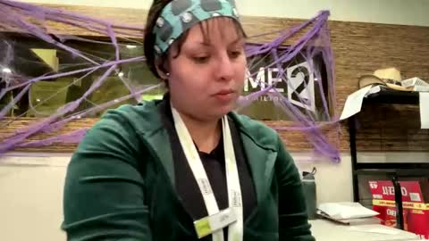 Snapshot of thiccxe chatting on October 28, 2025, 9:24 am GinWitDaJuice online show from October 28, 2025, 9:24 am