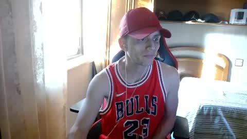Snapshot of thick_and_big_cock chatting on June 14, 2026, 6:32 pm Latino 8.5 inches online show from June 14, 2026, 6:32 pm