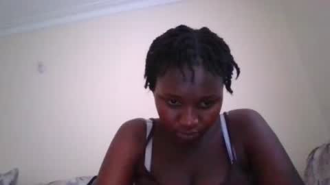 Snapshot of thick_eviey chatting on February 5, 2025, 3:20 pm love online show from February 5, 2025, 3:20 pm