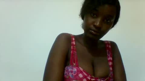 Snapshot of thick_eviey chatting on September 17, 2025, 1:13 pm love online show from September 17, 2025, 1:13 pm