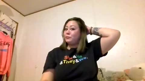 Snapshot of thickassazn93 chatting on November 12, 2025, 12:44 am thickassazn93 online show from November 12, 2025, 12:44 am