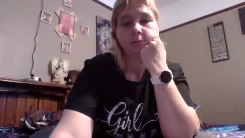 thickblonde_92 online show from October 13, 2025, 2:28 pm