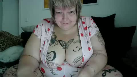thickdarkangel online show from July 1, 2026, 1:13 pm