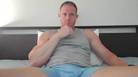 Snapshot of thickkredd8 chatting on July 31, 2026, 11:04 pm thickkredd8 online show from July 31, 2026, 11:04 pm