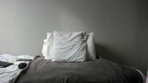 thickleeyanax online show from February 12, 2025, 5:15 am