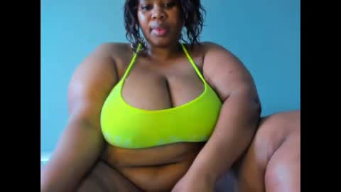 thickleeyanax online show from September 14, 2025, 12:26 pm