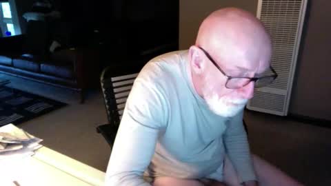 Snapshot of thickmorninwood chatting on May 3, 2026, 2:12 pm thickmorninwood online show from May 3, 2026, 2:12 pm
