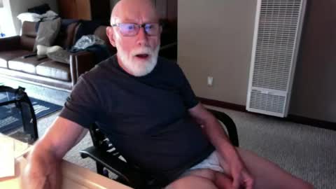 Snapshot of thickmorninwood chatting on June 29, 2026, 2:17 pm thickmorninwood online show from June 29, 2026, 2:17 pm