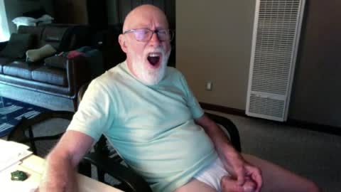 Snapshot of thickmorninwood chatting on August 1, 2026, 2:16 pm thickmorninwood online show from August 1, 2026, 2:16 pm
