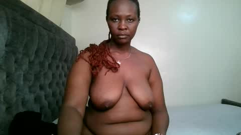 Snapshot of thicky_rue chatting on June 8, 2026, 10:21 pm Rue online show from June 8, 2026, 10:21 pm