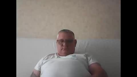 Snapshot of thierrysymp chatting on October 8, 2025, 3:31 pm Thierrysymp online show from October 8, 2025, 3:31 pm