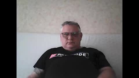 Snapshot of thierrysymp chatting on November 10, 2025, 10:25 am Thierrysymp online show from November 10, 2025, 10:25 am