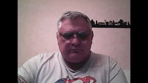 Snapshot of thierrysymp chatting on November 17, 2025, 4:35 pm Thierrysymp online show from November 17, 2025, 4:35 pm