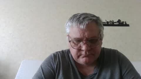 Snapshot of thierrysymp chatting on April 2, 2026, 4:15 pm Thierrysymp online show from April 2, 2026, 4:15 pm