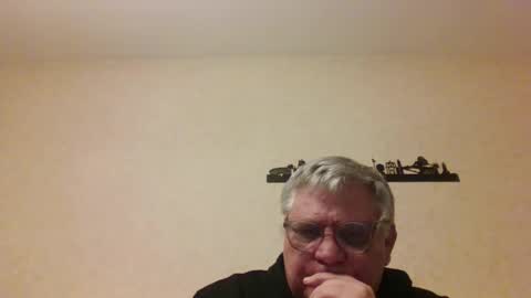 Snapshot of thierrysymp chatting on April 3, 2026, 8:18 pm Thierrysymp online show from April 3, 2026, 8:18 pm