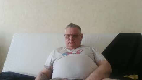 Snapshot of thierrysymp chatting on April 18, 2026, 4:11 pm Thierrysymp online show from April 18, 2026, 4:11 pm