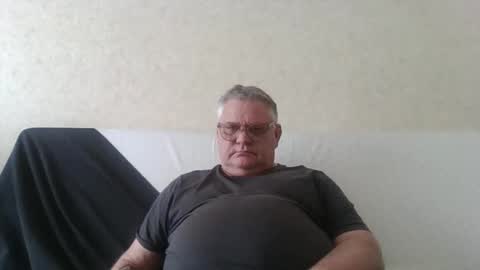 Snapshot of thierrysymp chatting on May 1, 2026, 3:27 pm Thierrysymp online show from May 1, 2026, 3:27 pm