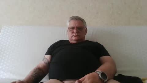 Snapshot of thierrysymp chatting on June 1, 2026, 5:03 pm Thierrysymp online show from June 1, 2026, 5:03 pm
