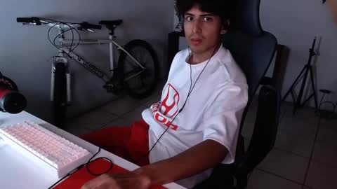 thieves_us online show from October 13, 2025, 6:35 am