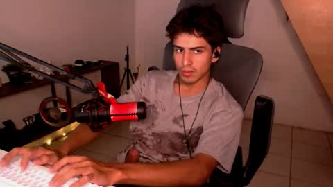 thieves_us online show from December 4, 2025, 5:06 am