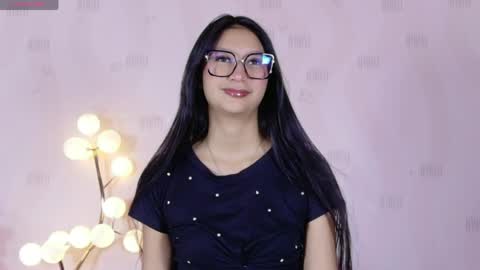 Snapshot of thin_eva chatting on June 4, 2026, 1:06 pm Eva online show from June 4, 2026, 1:06 pm