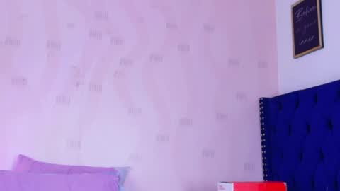 Snapshot of thin_eva chatting on June 27, 2026, 12:59 am Eva online show from June 27, 2026, 12:59 am